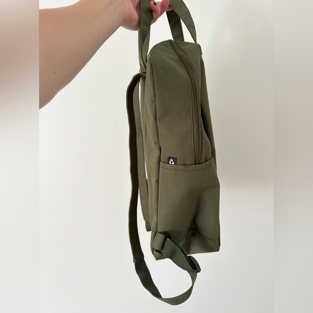 Parkland NEW Remy Backpack in Army Green Sustainable Material - Picture 6 of 10